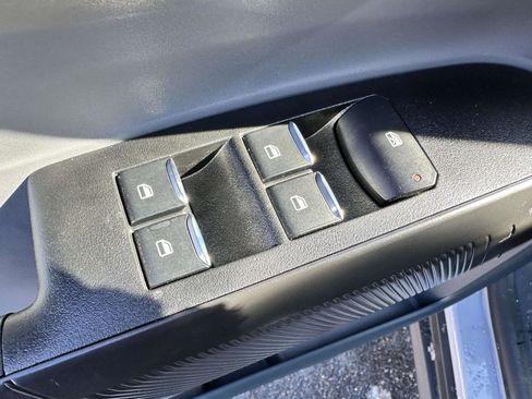 Used 2025 Ford Maverick XL w/ Equipment Group 102A image 11