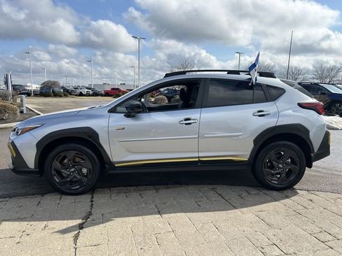 Used 2025 Subaru Crosstrek 2.5i Sport AWD/4WD image 4