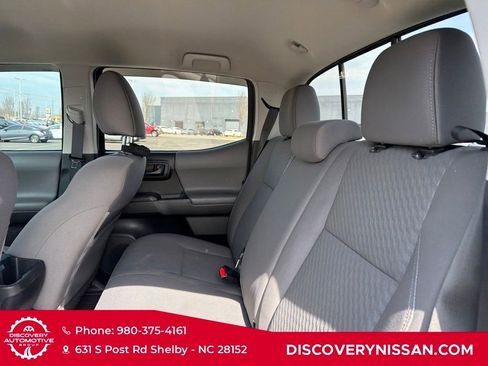 Used 2022 Toyota Tacoma SR image 29