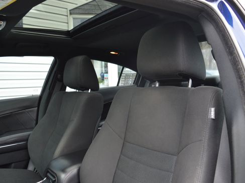 Used 2014 Dodge Charger R/T w/ Wheels & Tunes Group image 11