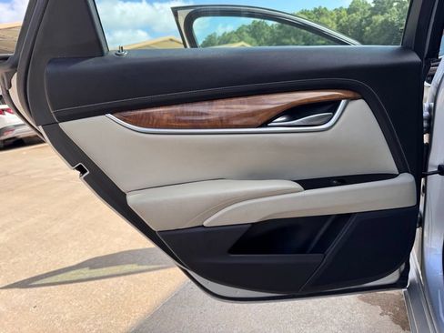 Used 2019 Cadillac XTS Luxury FWD image 23