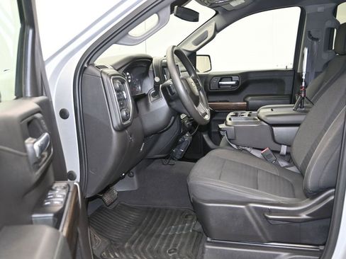 Used 2020 Chevrolet Silverado 1500 LT image 11
