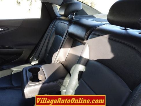 Used 2016 Chevrolet Malibu LT w/ Driver Confidence Package image 17