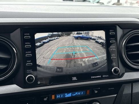 Used 2020 Toyota Tacoma SR5 image 15
