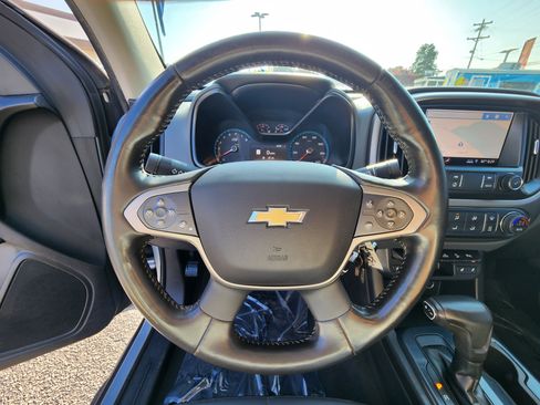 Used 2019 Chevrolet Colorado Z71 AWD/4WD image 25