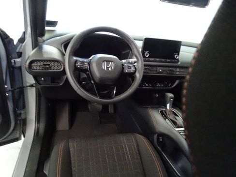 Used 2024 Honda HR-V Sport image 4