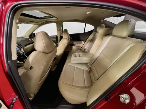 Used 2018 Acura TLX w/ Technology Package FWD image 24