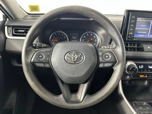 Used 2021 Toyota RAV4 XLE AWD/4WD image 14