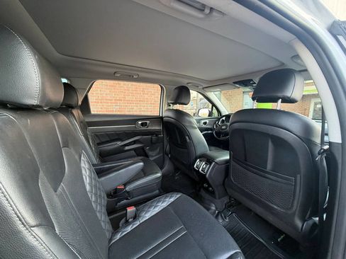 Used 2021 Kia Sorento SX Prestige image 17