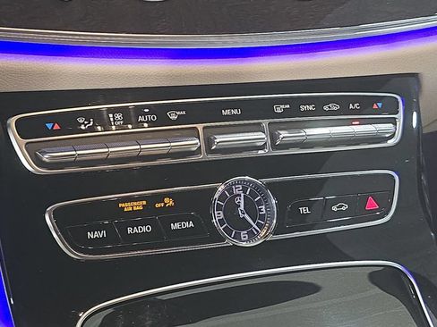 Used 2017 Mercedes-Benz E 300 image 20