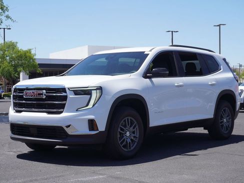 New 2025 GMC Acadia Elevation image 4