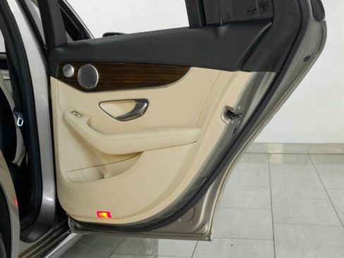 Used 2020 Mercedes-Benz C 300 Sedan image 59
