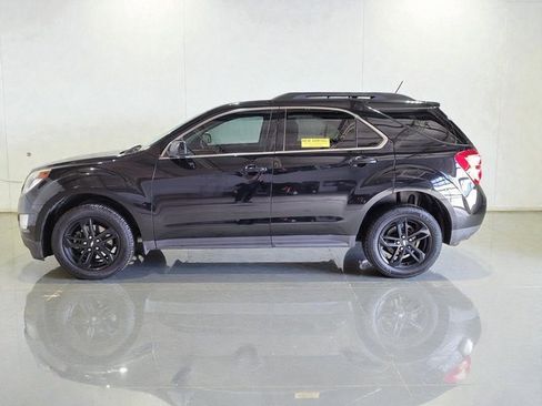 Used 2017 Chevrolet Equinox LT w/ Midnight Edition image 18