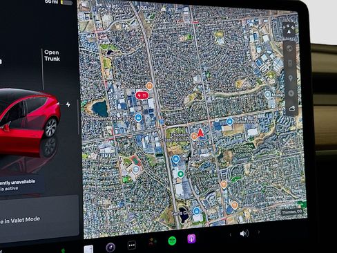 Used 2023 Tesla Model Y Long Range image 22