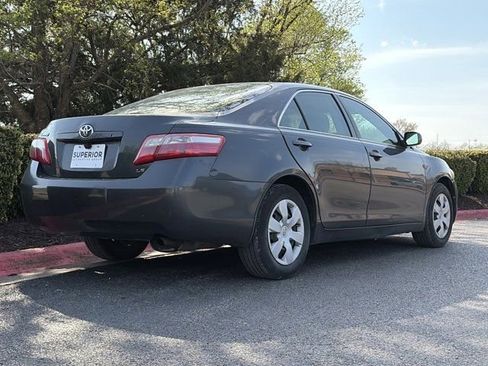 Used 2009 Toyota Camry image 3