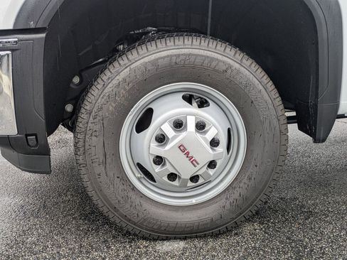 New 2026 GMC Sierra 3500 Pro w/ Convenience Package image 23