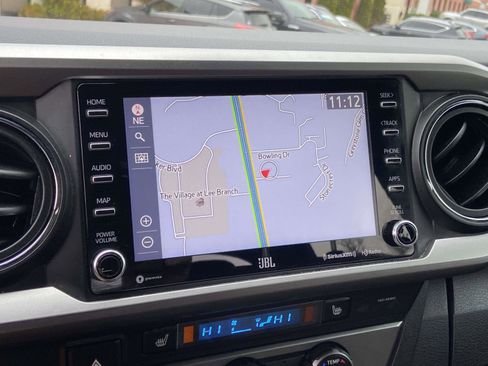 Used 2021 Toyota Tacoma Limited image 20