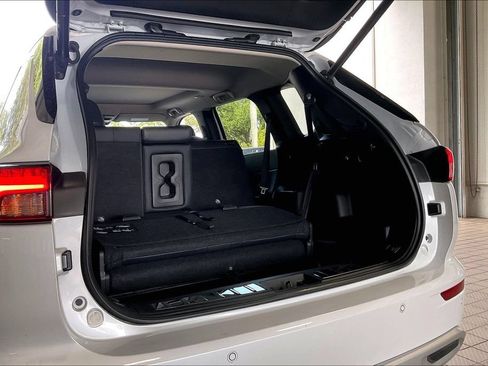 Used 2024 Mitsubishi Outlander SE AWD/4WD image 18