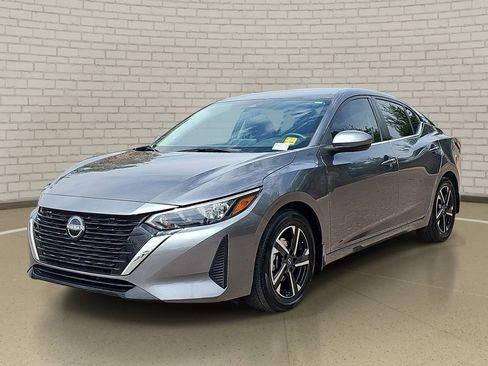 Used 2024 Nissan Sentra SV image 1