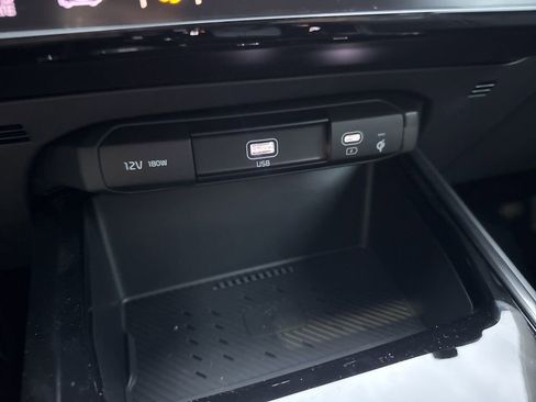 New 2026 Kia Niro EX image 5