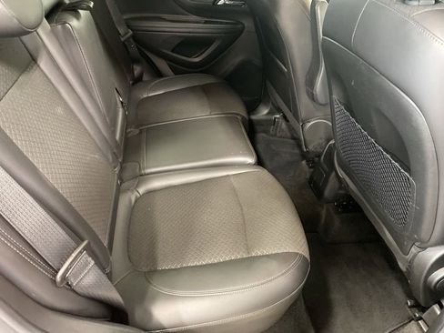 Used 2021 Buick Encore Preferred AWD/4WD image 16