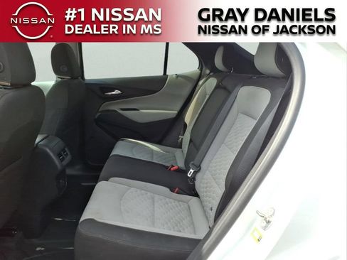 Used 2020 Chevrolet Equinox LS w/ LS Convenience Package FWD image 26