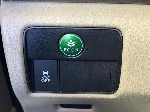 Used 2016 Honda Accord EX-L image 18