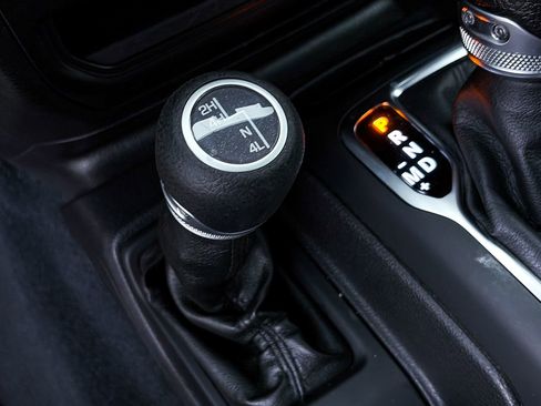 Used 2022 Jeep Wrangler Unlimited Sport image 4