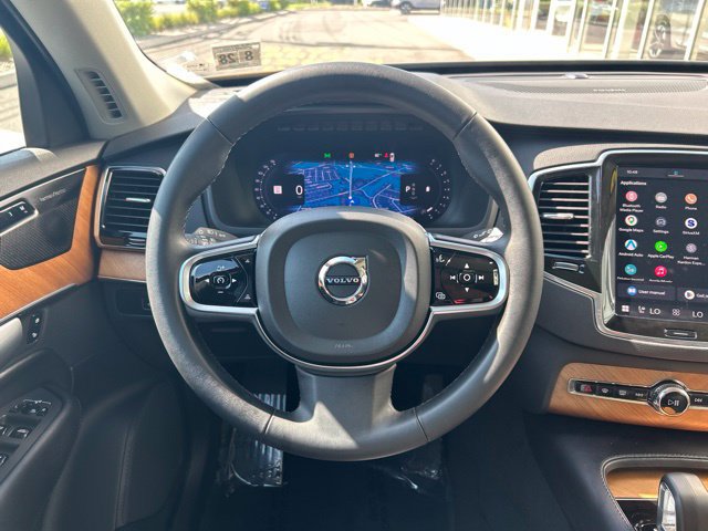 Certified 2023 Volvo XC90 B6 Plus AWD/4WD image 18