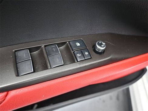 Used 2022 Toyota Camry XSE w/ Cold Weather Package image 13