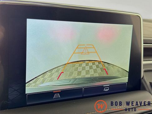 Used 2024 GMC Yukon XL AT4 image 14