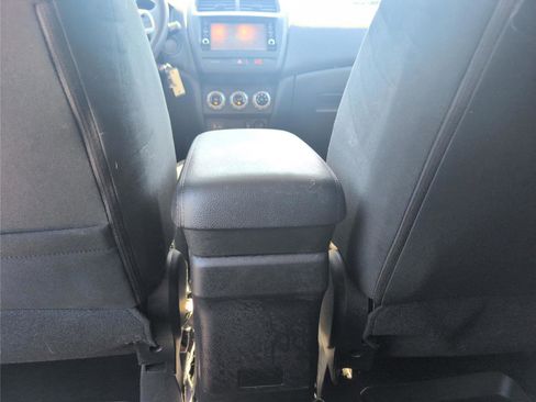 Used 2022 Mitsubishi Outlander Sport ES FWD image 27