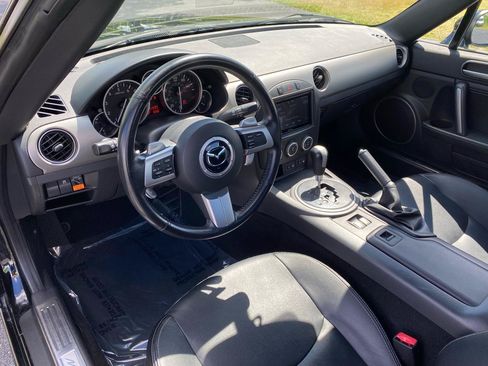 Used 2012 MAZDA MX-5 Miata Grand Touring w/ Premium Pkg RWD image 19