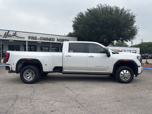 Used 2024 GMC Sierra 3500 Denali Ultimate AWD/4WD image 2