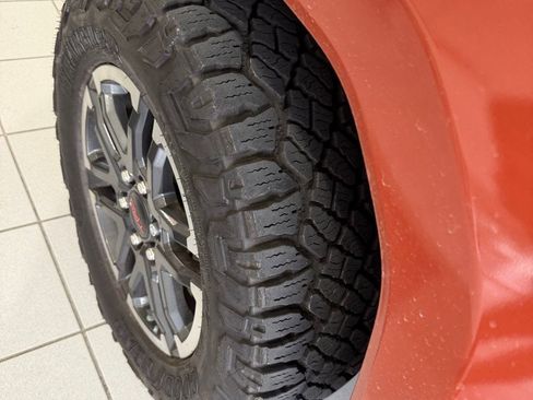 Used 2025 Toyota Tacoma TRD Sport AWD/4WD image 4