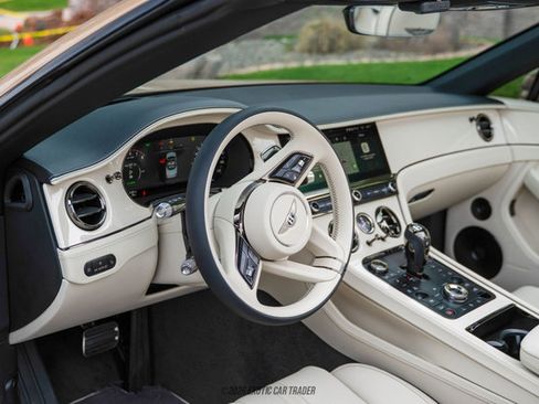 Used 2026 Bentley Continental GTC image 31