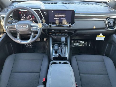 New 2026 GMC Canyon Elevation w/ LPO, Black Badging Package image 7