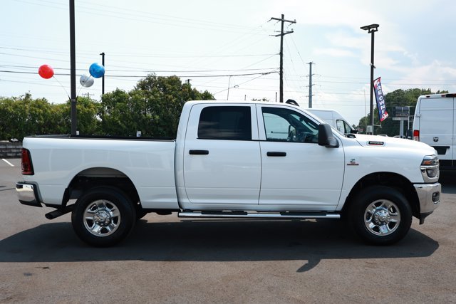 Used 2025 RAM 2500 Tradesman w/ Chrome Appearance Group AWD/4WD image 4