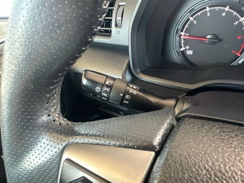 Used 2021 Toyota 4Runner SR5 AWD/4WD image 27