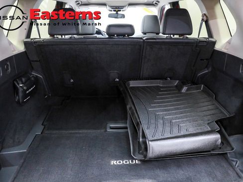 Used 2023 Nissan Rogue Platinum image 12