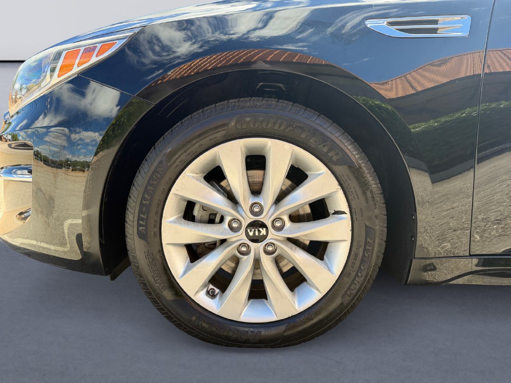 Used 2018 Kia Optima EX FWD image 9