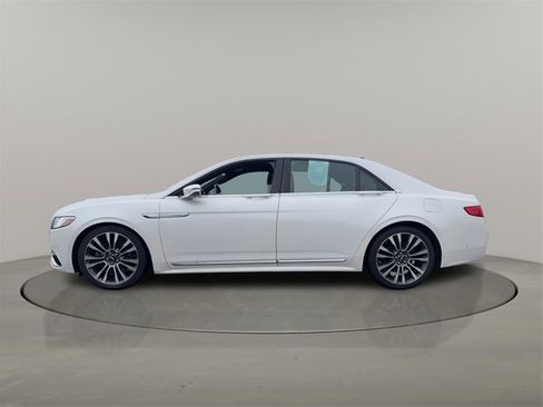 Used 2018 Lincoln Continental Reserve image 4