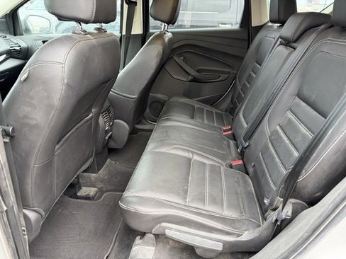 Used 2017 Ford Escape Titanium image 10