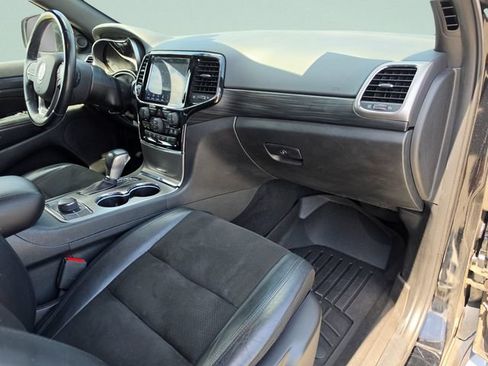 Used 2020 Jeep Grand Cherokee Laredo w/ Quick Order Package 2BN North AWD/4WD image 14