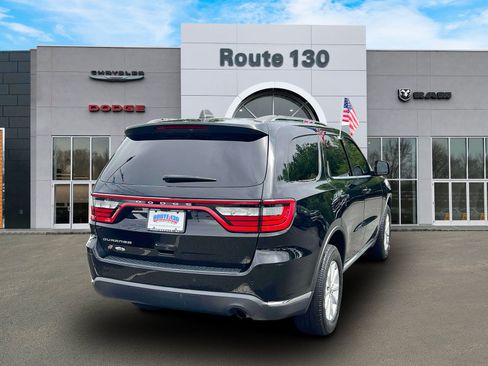 Used 2022 Dodge Durango SXT AWD/4WD image 4
