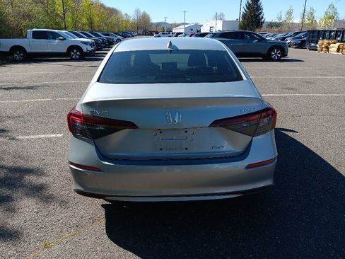 Used 2025 Honda Civic Sport image 5