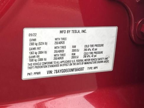 Used 2022 Tesla Model Y Long Range AWD/4WD image 30