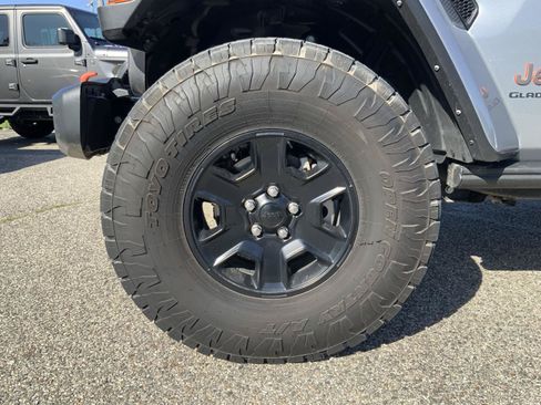 Used 2021 Jeep Gladiator Mojave AWD/4WD image 19