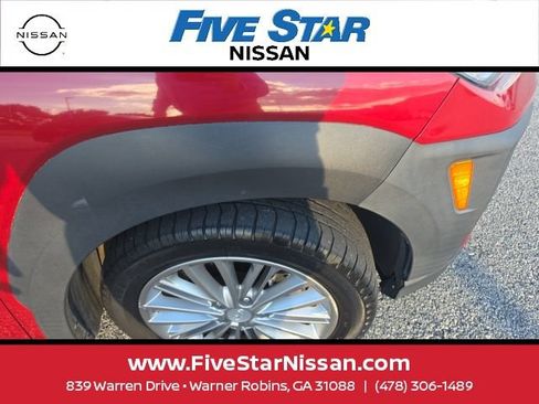 Used 2021 Hyundai Kona SEL FWD image 4