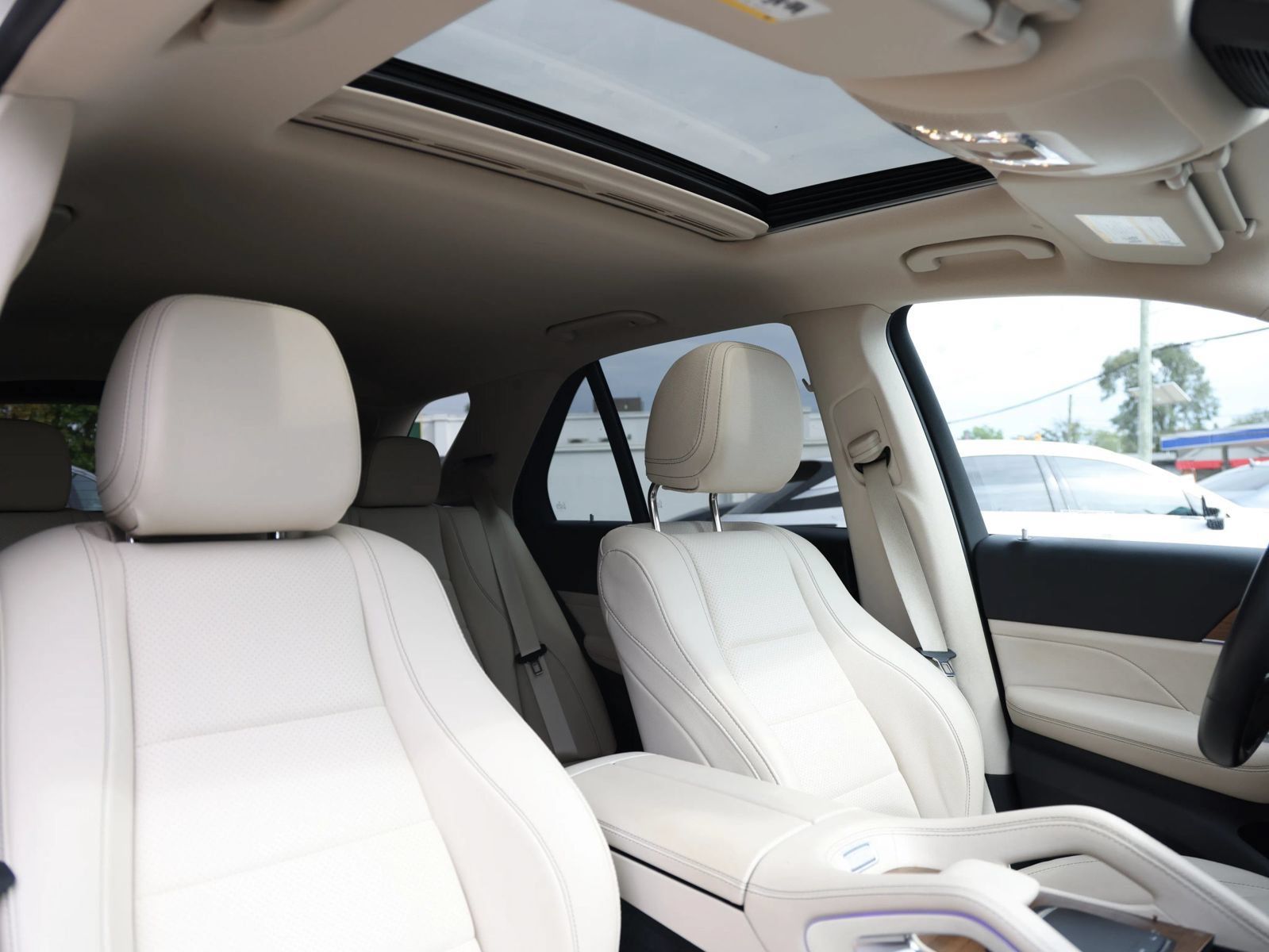 Used 2022 Mercedes-Benz GLE 350 4MATIC w/ AMG Line Exterior image 20